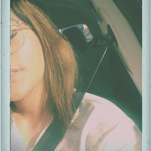 Meet your Posher, Priscilla